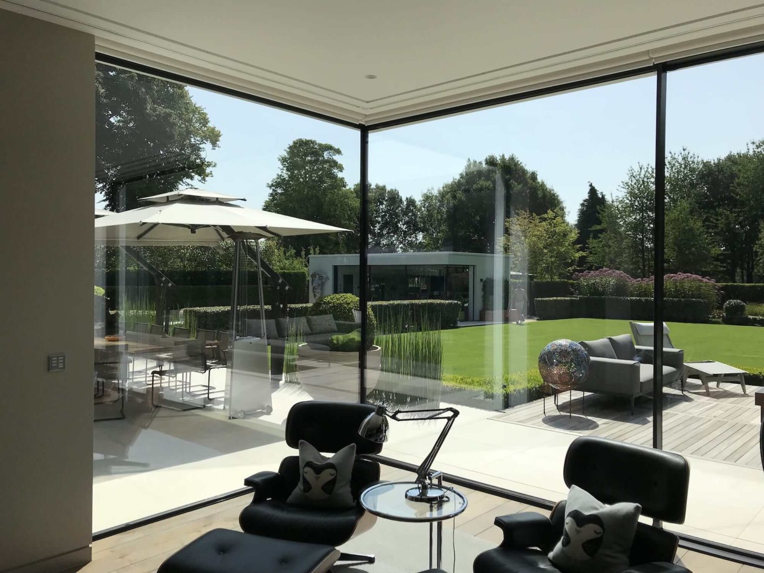 Glass to Glass Corners - Minima Sliding Doors UK